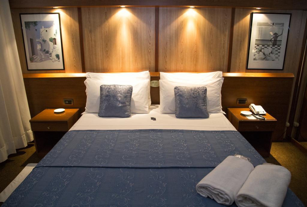 Hotel Motel Ovest Vittuone Ruang foto