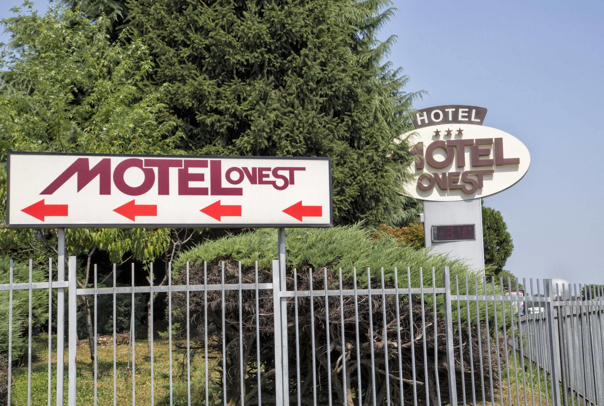 Hotel Motel Ovest Vittuone Bagian luar foto