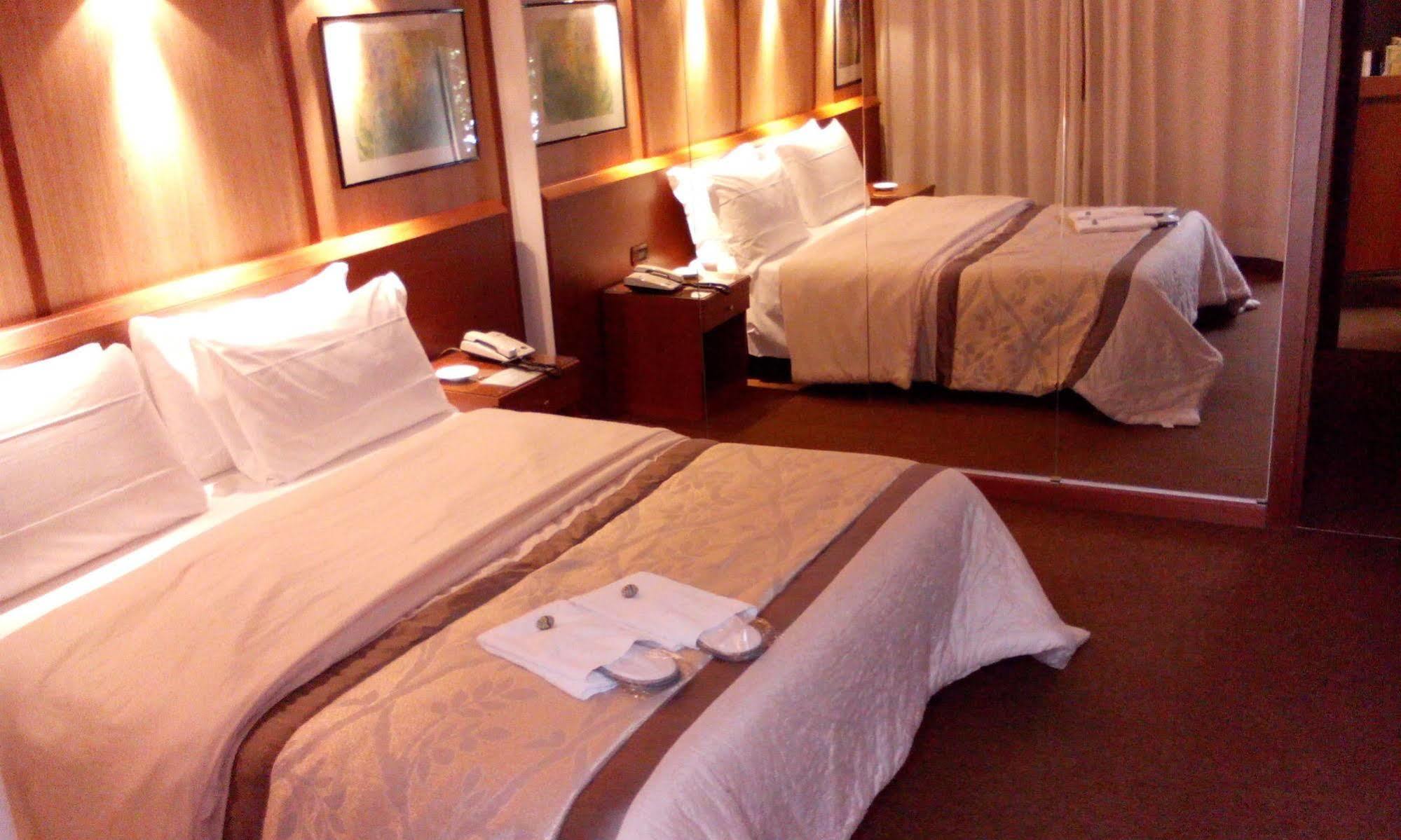 Hotel Motel Ovest Vittuone Bagian luar foto